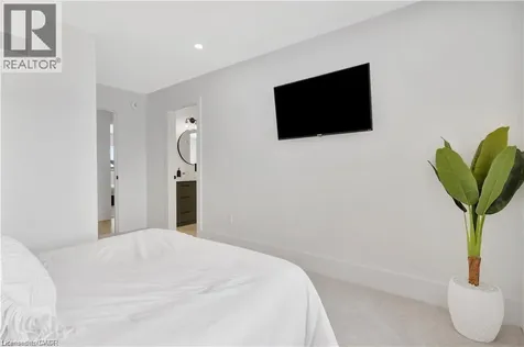 1048 Walton Avenue North Perth ON N4W 3S2