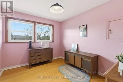 135 Burbank Road Kitchener ON N2B 1E3
