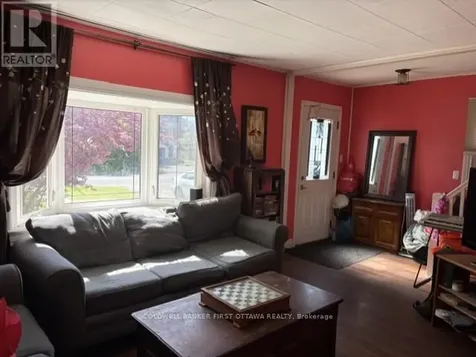185 Compton Avenue Ottawa ON K2B 5A6