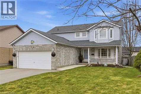 107 Rose Bridge Crescent Cambridge ON N3C 3Z2