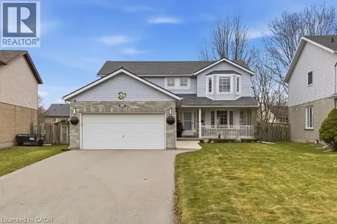 107 Rose Bridge Crescent Cambridge ON N3C 3Z2