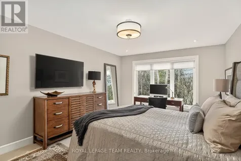 55 Whitemarl Drive Ottawa ON K1L 8J9