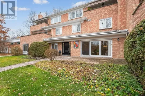 55 Whitemarl Drive Ottawa ON K1L 8J9