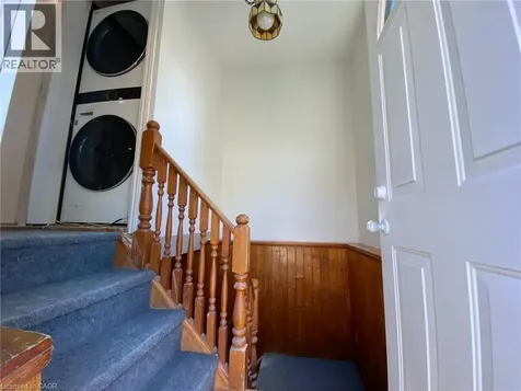40 Bartlett Street St. Catharines ON L2M 5L1
