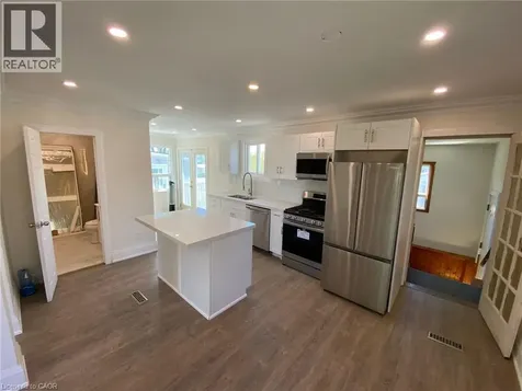 40 Bartlett Street St. Catharines ON L2M 5L1