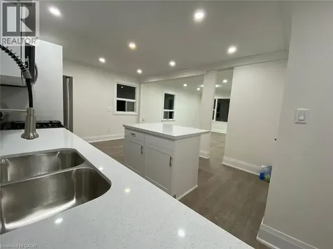 40 Bartlett Street St. Catharines ON L2M 5L1