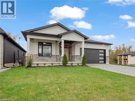 149 Willowbrook Drive Welland ON L3C 0G2