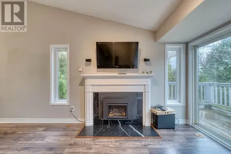5 Harbour Street East Collingwood ON L9Y 5C5