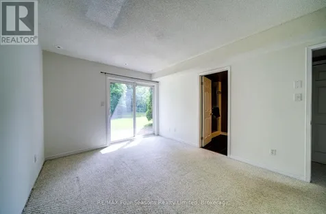 5 Harbour Street East Collingwood ON L9Y 5C5