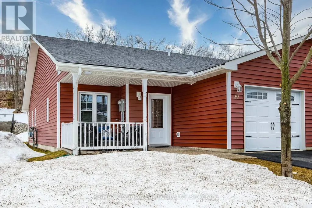 39 Chamberlain Crescent Penetanguishene ON L9M 0A6