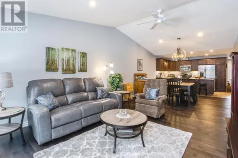 39 Chamberlain Crescent Penetanguishene ON L9M 0A6