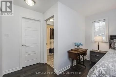 39 Chamberlain Crescent Penetanguishene ON L9M 0A6