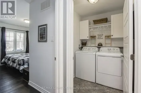 39 Chamberlain Crescent Penetanguishene ON L9M 0A6