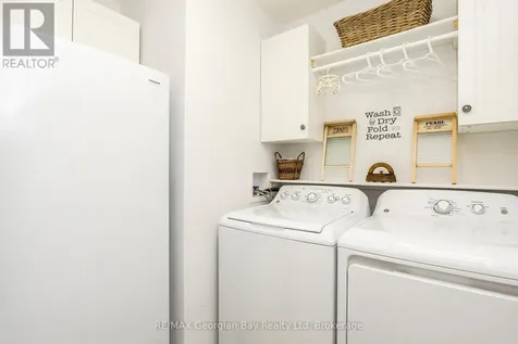 39 Chamberlain Crescent Penetanguishene ON L9M 0A6