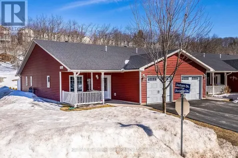 39 Chamberlain Crescent Penetanguishene ON L9M 0A6