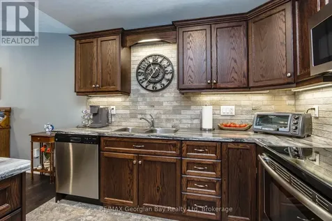 39 Chamberlain Crescent Penetanguishene ON L9M 0A6