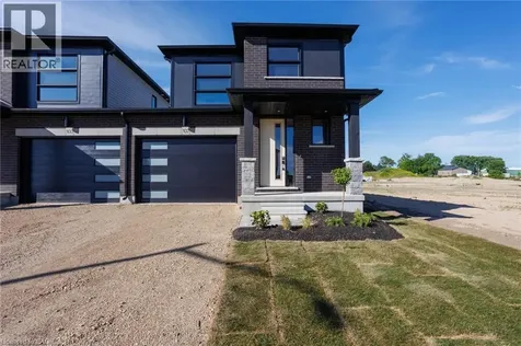 102 Thackeray Way Harriston ON N0G 1Z0
