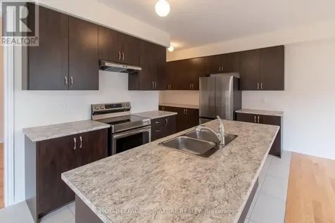 22 Prudhoe Terrace Barrie ON L9S 2Z8