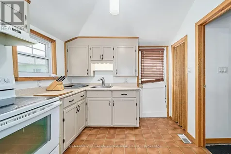 225 Arnott Drive Selwyn ON K0L 1T0