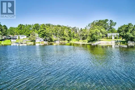 225 Arnott Drive Selwyn ON K0L 1T0