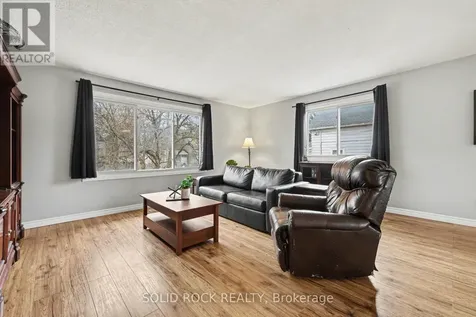 7 Leeds Street Smiths Falls ON K7A 2M6