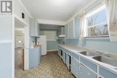 2838 Haughton Avenue Ottawa ON K2B 6Z3