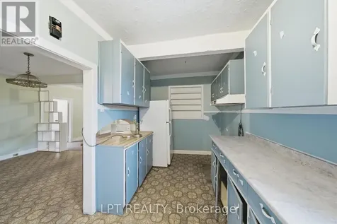 2838 Haughton Avenue Ottawa ON K2B 6Z3