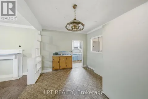 2838 Haughton Avenue Ottawa ON K2B 6Z3