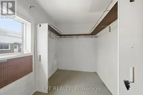 2838 Haughton Avenue Ottawa ON K2B 6Z3