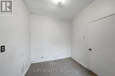 2838 Haughton Avenue Ottawa ON K2B 6Z3