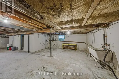 2838 Haughton Avenue Ottawa ON K2B 6Z3