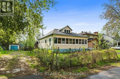 2838 Haughton Avenue Ottawa ON K2B 6Z3
