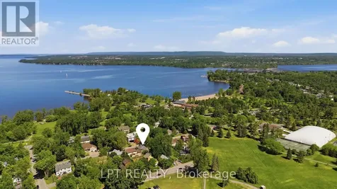 2838 Haughton Avenue Ottawa ON K2B 6Z3