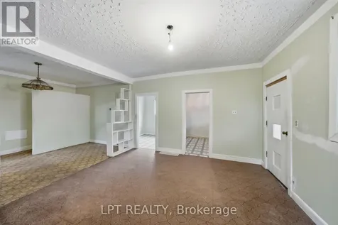 2838 Haughton Avenue Ottawa ON K2B 6Z3