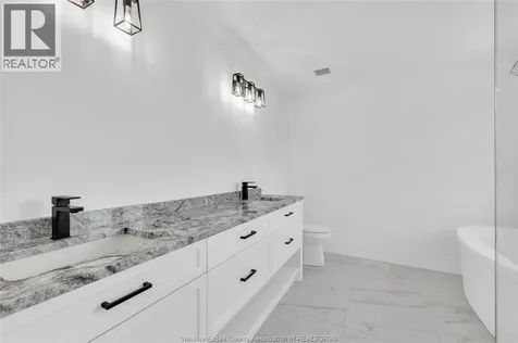 646 Summit Street Lakeshore ON N0R 1A7