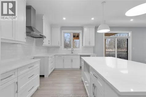 3460 Oke Lasalle ON N9J 2W8