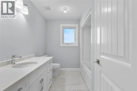3460 Oke Lasalle ON N9J 2W8