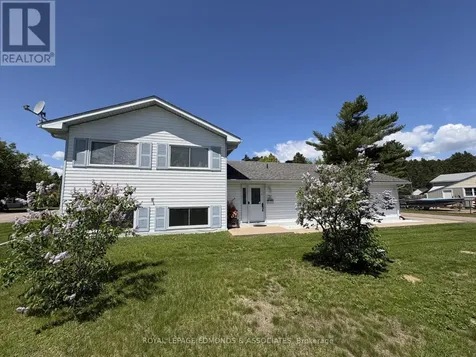 31 Silke Drive Petawawa ON K8H 2L3
