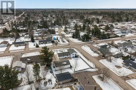 31 Silke Drive Petawawa ON K8H 2L3