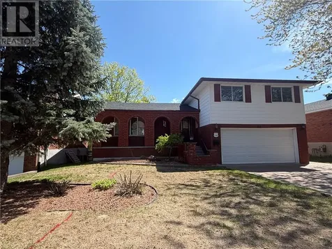 34 Village Crescent Greater Sudbury ON P3A 4X9