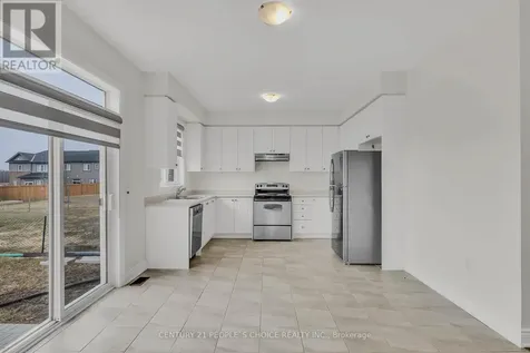 69 Central Square Boulevard Wasaga Beach ON L9Z 0L9