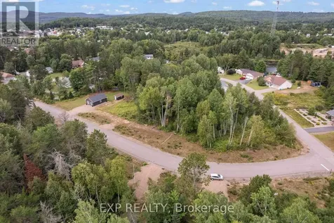 14 Birchview Drive Madawaska Valley ON K0J 1B0