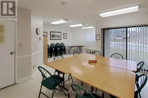 688 Preston Parkway Cambridge ON N3H 5K6
