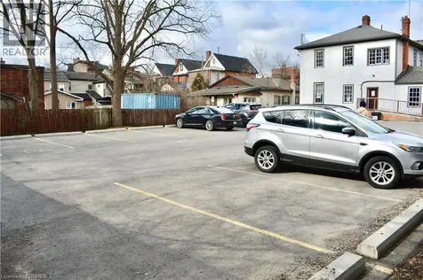 11 Cross Street Hamilton ON L9H 2R3