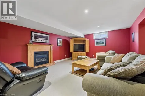 285 Deer Ridge Drive Kitchener ON N2P 2K6
