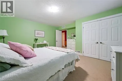 285 Deer Ridge Drive Kitchener ON N2P 2K6