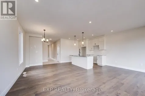 102 Thackeray Way Minto ON N0G 1Z0