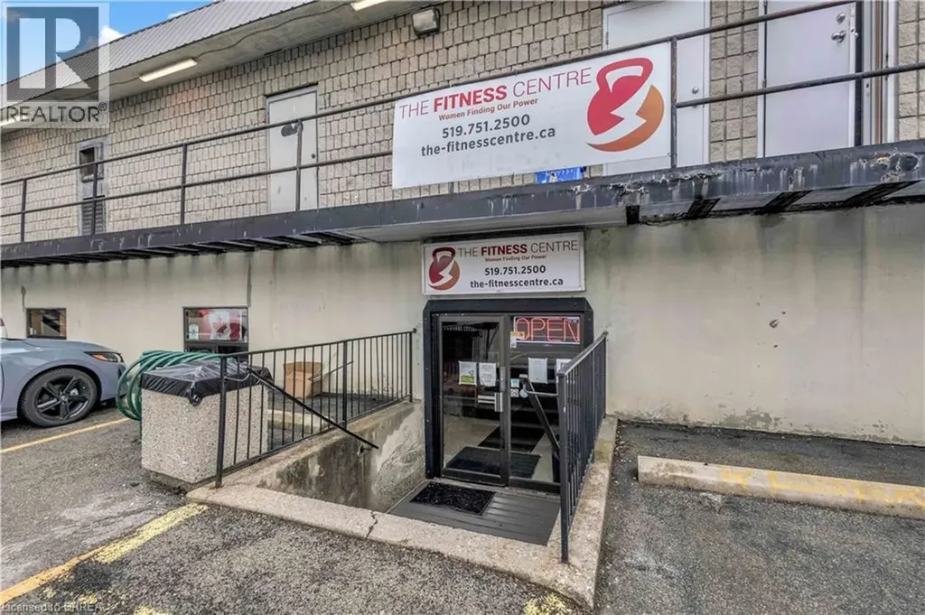 177 Paris Road Brantford ON N3R 1J2