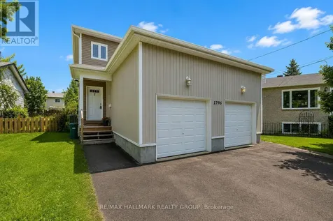 1796 Dumas Street Ottawa ON K1C 1N4