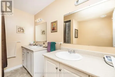 1796 Dumas Street Ottawa ON K1C 1N4